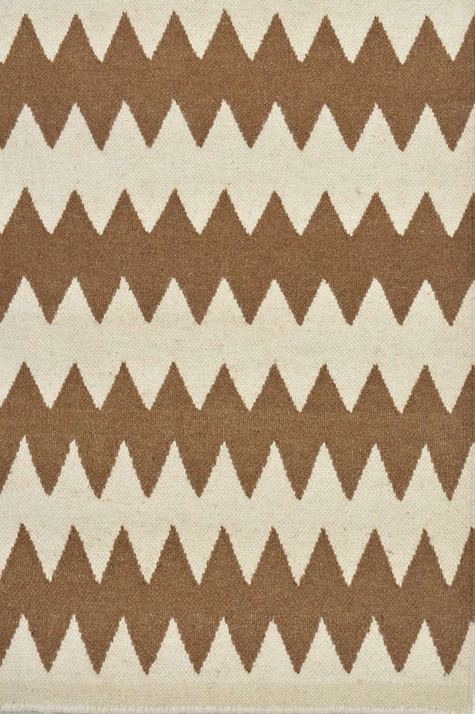 BROWN IVORY CHEVRON HAND WOVEN DHURRIE