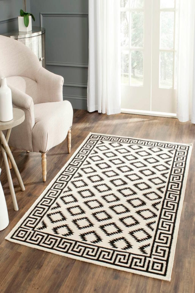 BLACK AND WHITE AZTEC HAND WOVEN KILIM DHURRIE