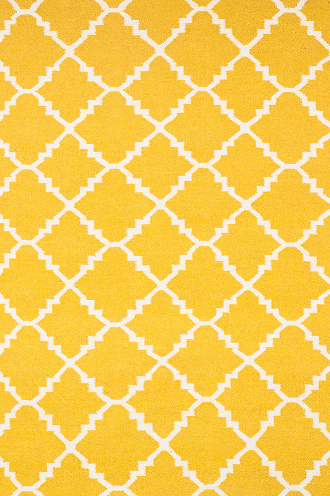 YELLOW AND IVORY MOROCCAN HAND WOVEN DHURRIE