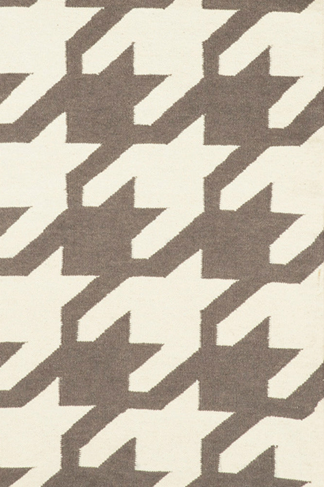 GREY IVORY HOUNDSTOOTH HAND WOVEN DHURRIE