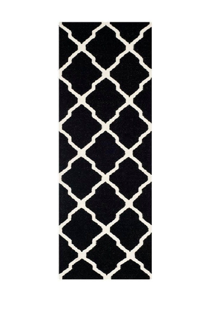 BLACK AND WHITE TRELLIS HAND WOVEN DHURRIE