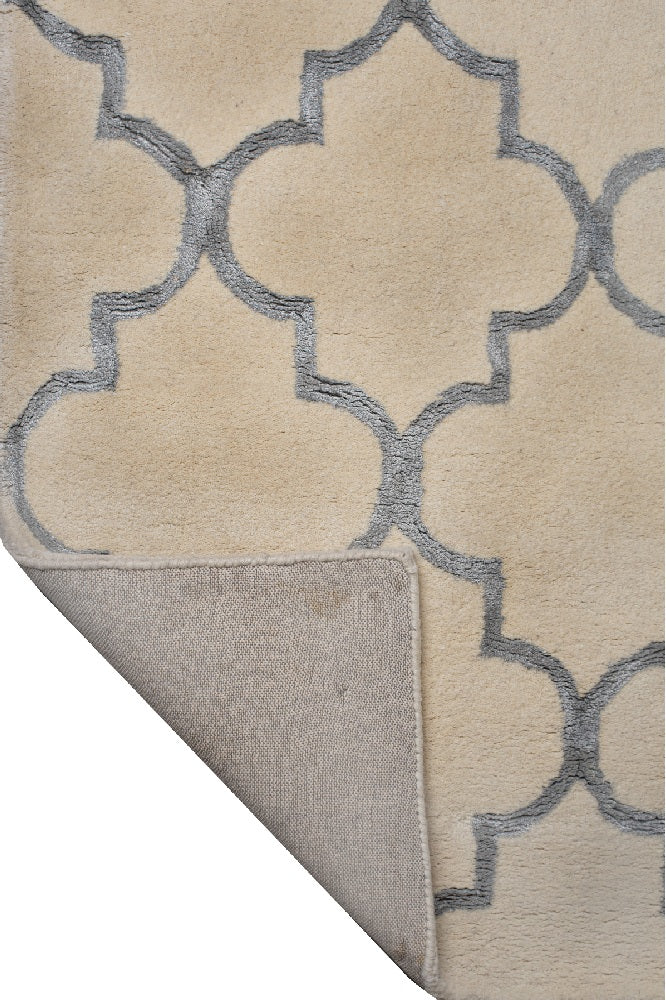 IVORY AND SILVER MOROCCAN HAND TUFTED CARPET