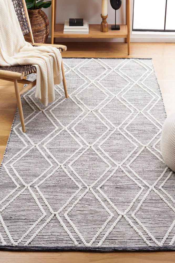 IVORY AND BLACK KILIM HAND WOVEN DHURRIE