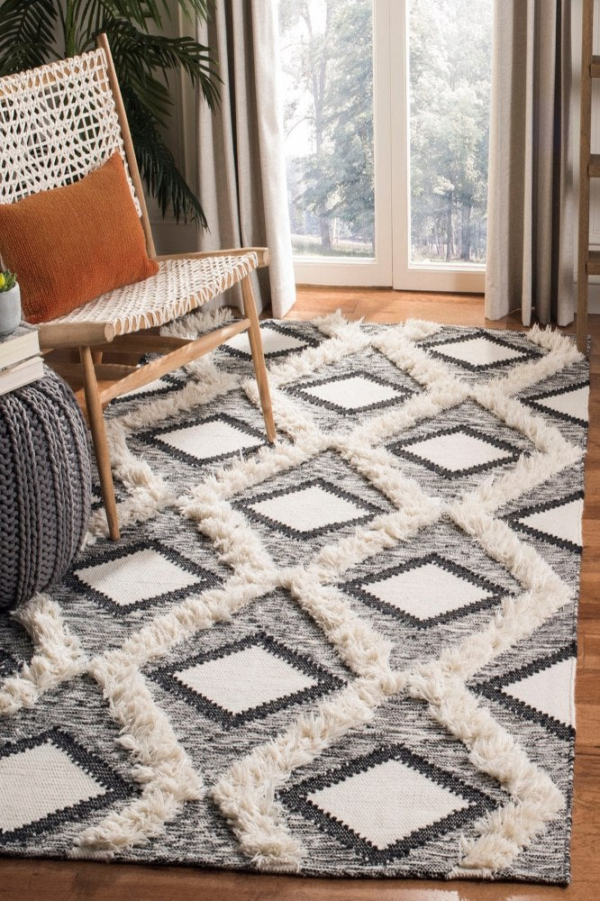 IVORY AND BLACK KILIM HAND WOVEN DHURRIE