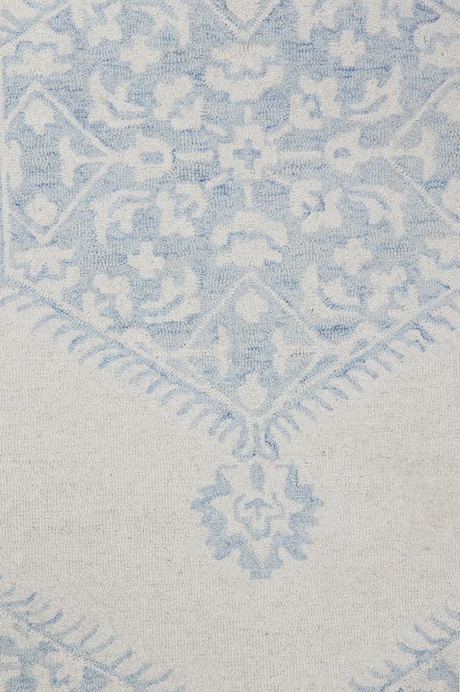 BLUE TRADITIONAL HAND TUFTED CARPET