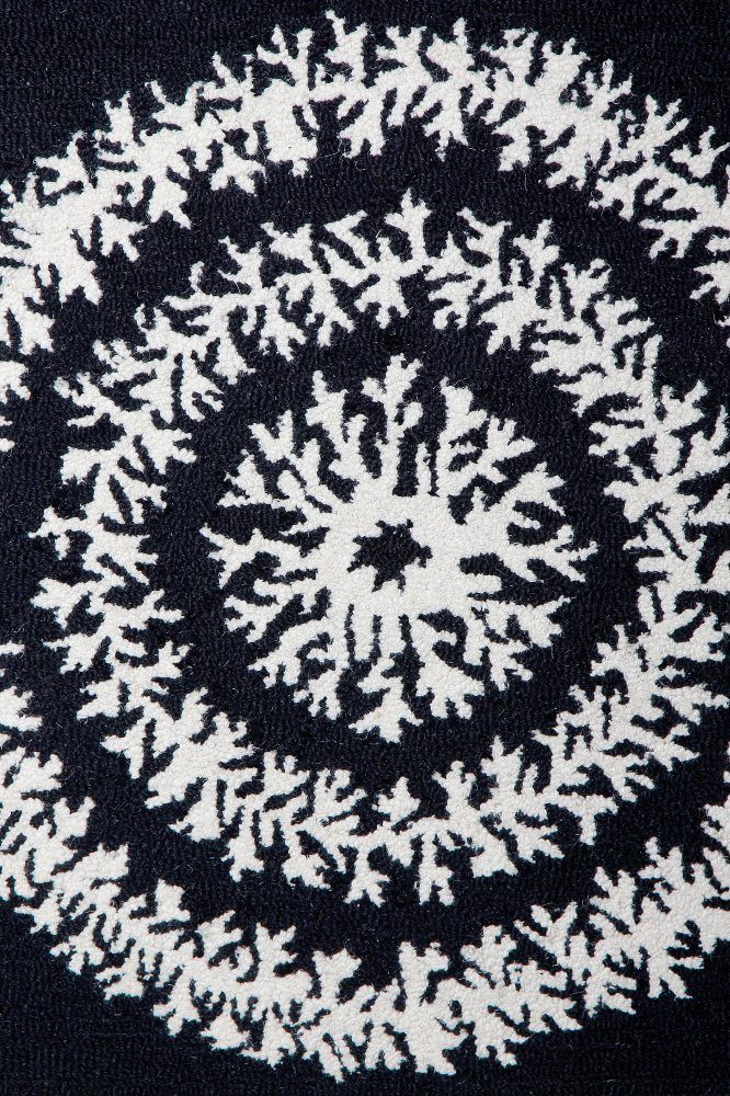 BLACK AND WHITE FLORAL HAND TUFTED CARPET