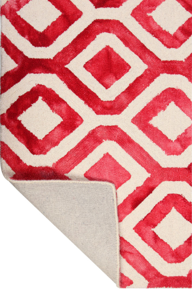 RED DIP DYED HAND TUFTED CARPET