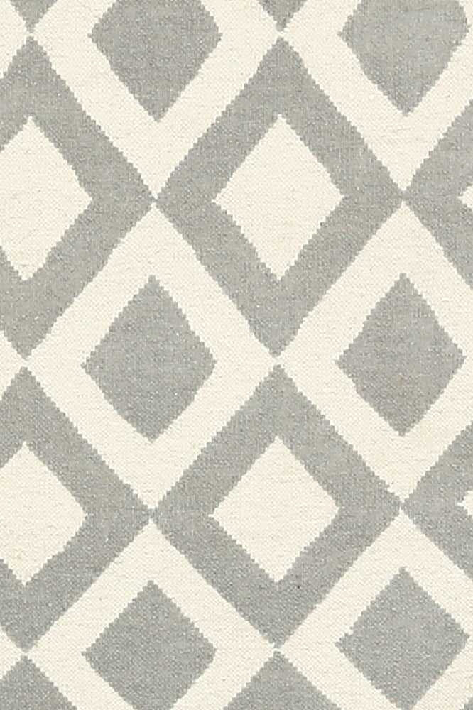 IVORY GREY DIAMOND HAND WOVEN DHURRIE