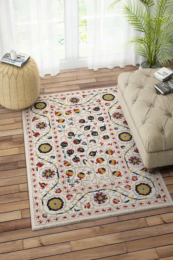 IVORY SUZANI HAND TUFTED CARPET